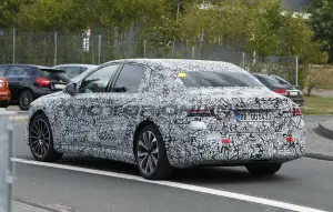 Mercedes Classe E elettrica - Foto spia 08-09-2026