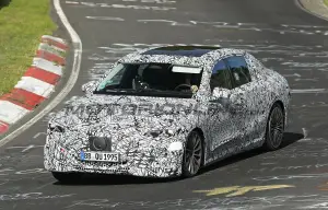 Mercedes Classe E elettrica - Foto spia 08-09-2026