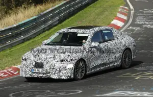 Mercedes Classe E elettrica - Foto spia 08-09-2026