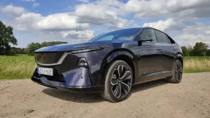 Mazda CX-6e 2026 - Prova Dusseldorf