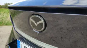 Mazda CX-6e 2026 - Prova Dusseldorf