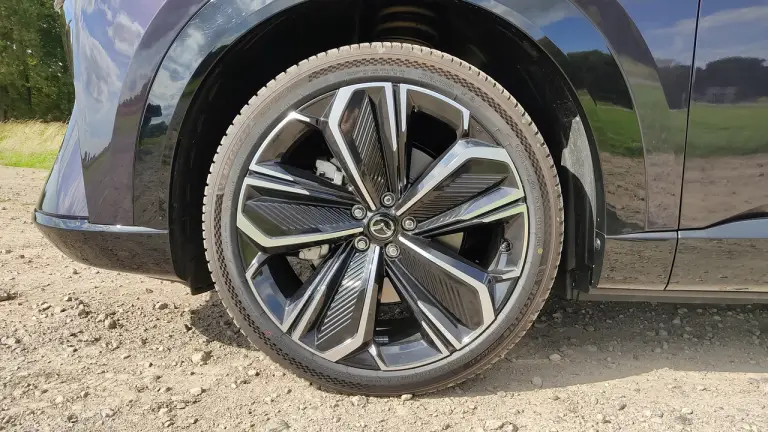 Mazda CX-6e 2026 - Prova Dusseldorf - 12