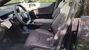 Mazda CX-6e 2026 - Prova Dusseldorf