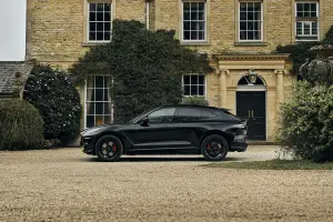 Aston Martin DBX - MobLand