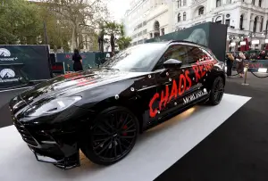 Aston Martin DBX - MobLand