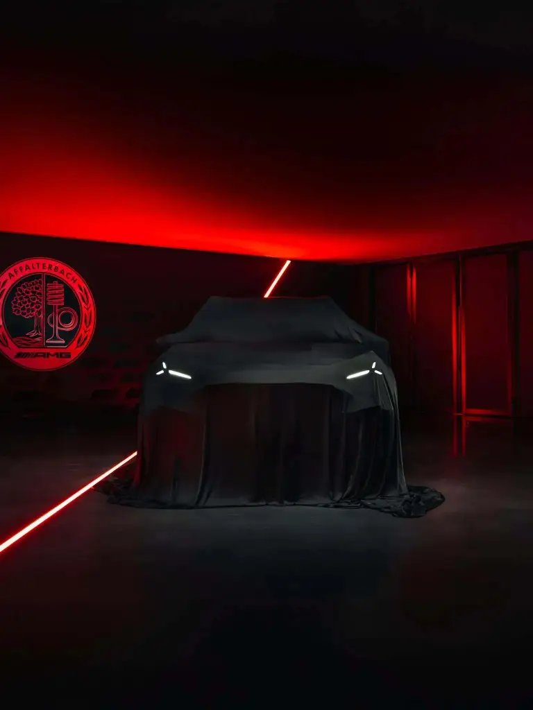 Mercedes-AMG SUV - Teaser - 7