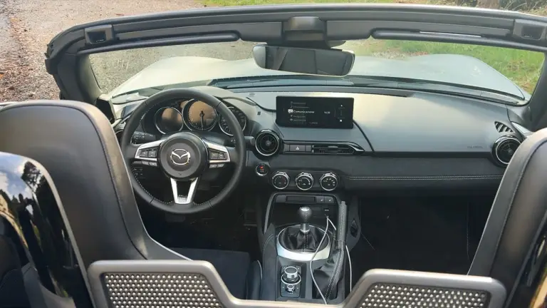Mazda MX-5 My27 - 15