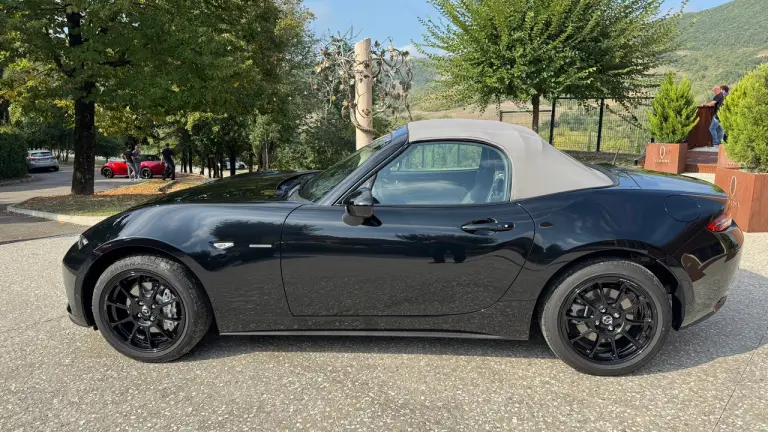 Mazda MX-5 My27 - 4