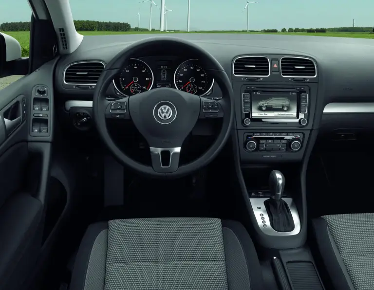 2014 Volkswagen Golf blue-e-motion - 8