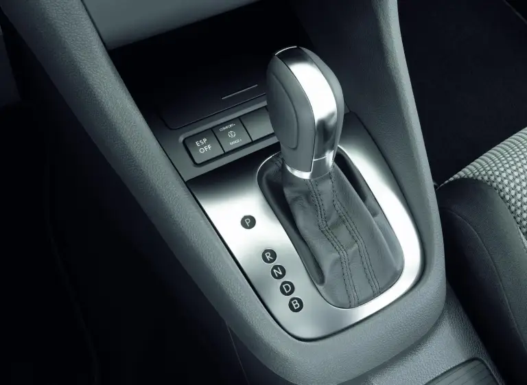 2014 Volkswagen Golf blue-e-motion - 10
