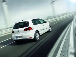 2014 Volkswagen Golf blue-e-motion