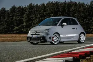 Abarth 124 Rally Tribute e 595 esseesse - Foto ufficiali