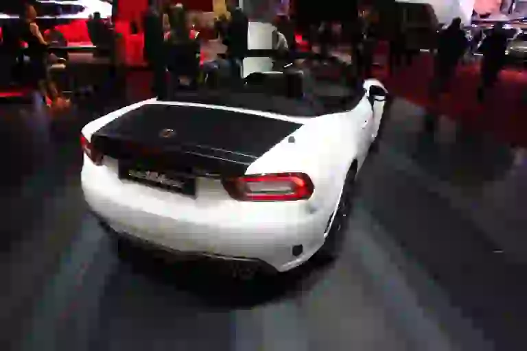 Abarth 124 Spider - Salone di Parigi 2016 - 5