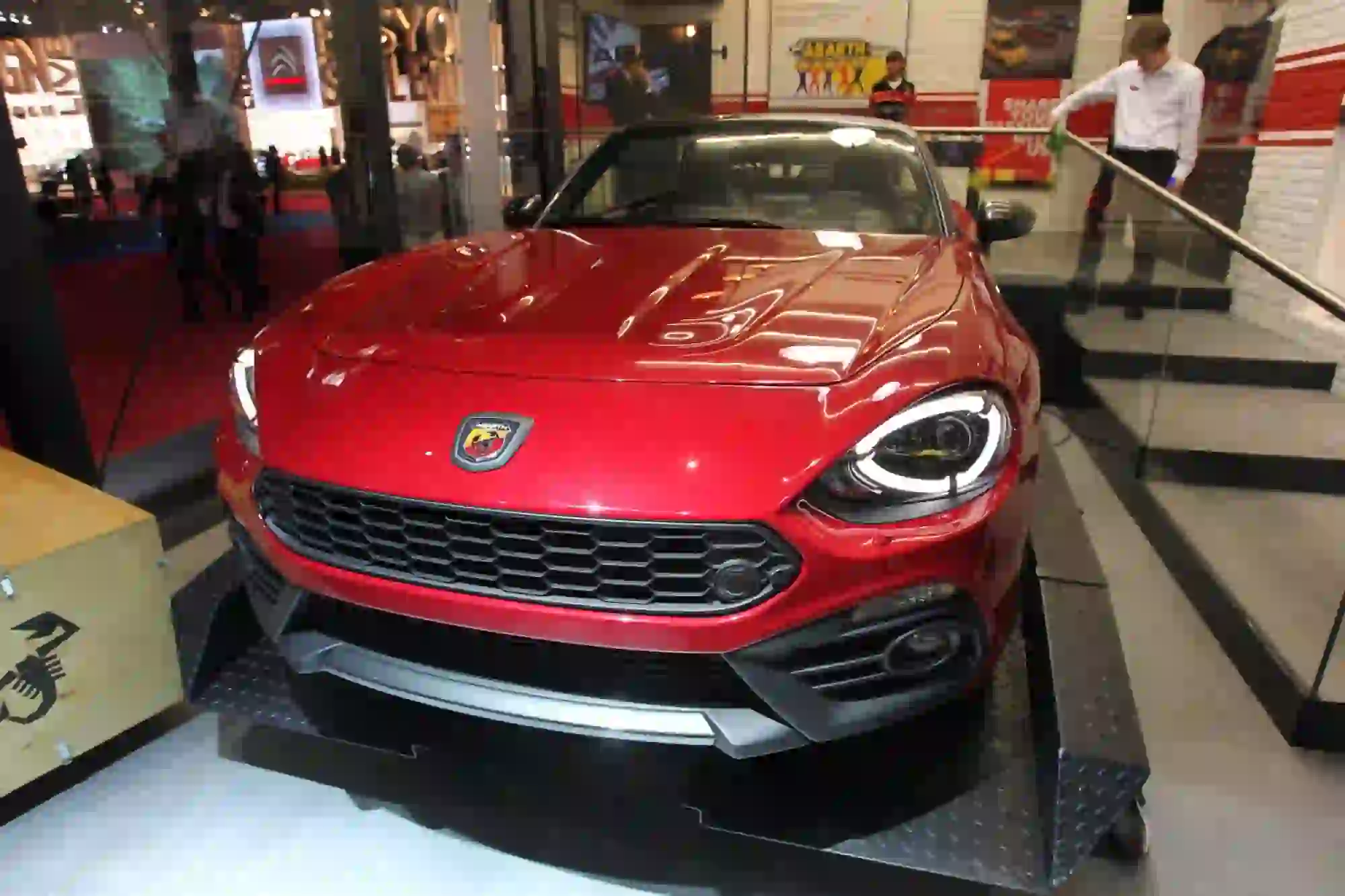 Abarth 124 Spider - Salone di Parigi 2016 - 7