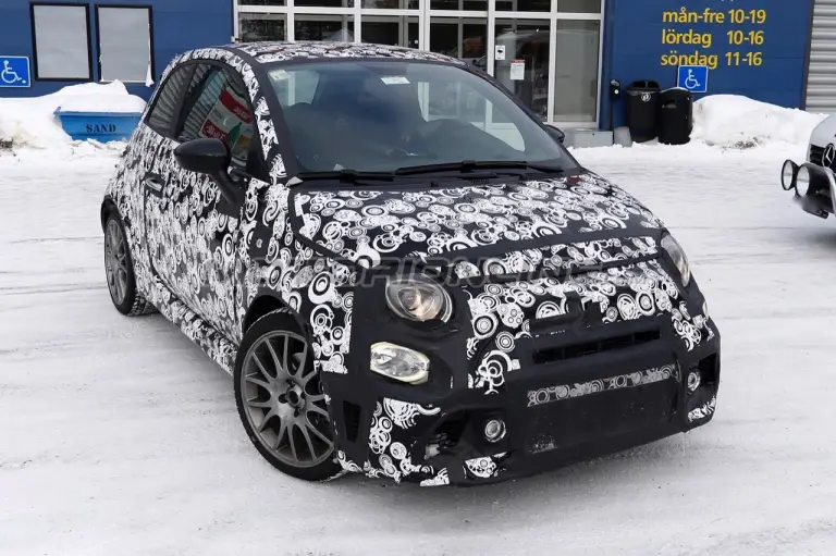 Abarth 500 Facelift - Foto spia 29-04-2016 - 2