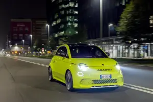 Abarth 500e - 22