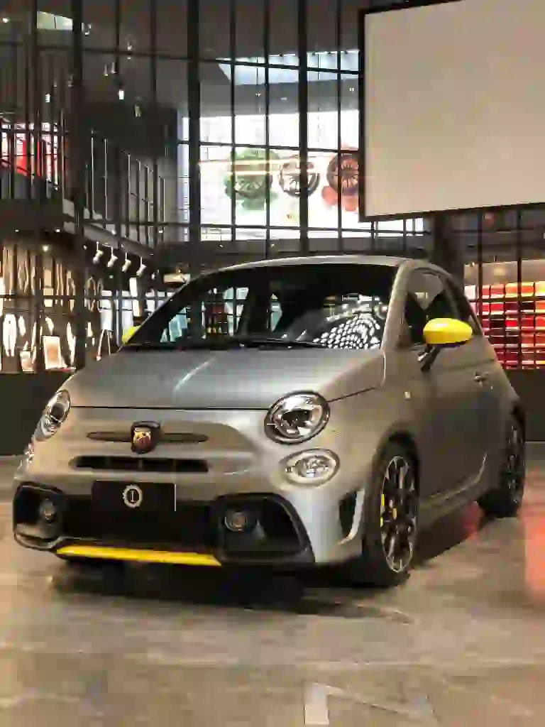 Abarth 595 Competizione Roma - Christian De Sica - 17