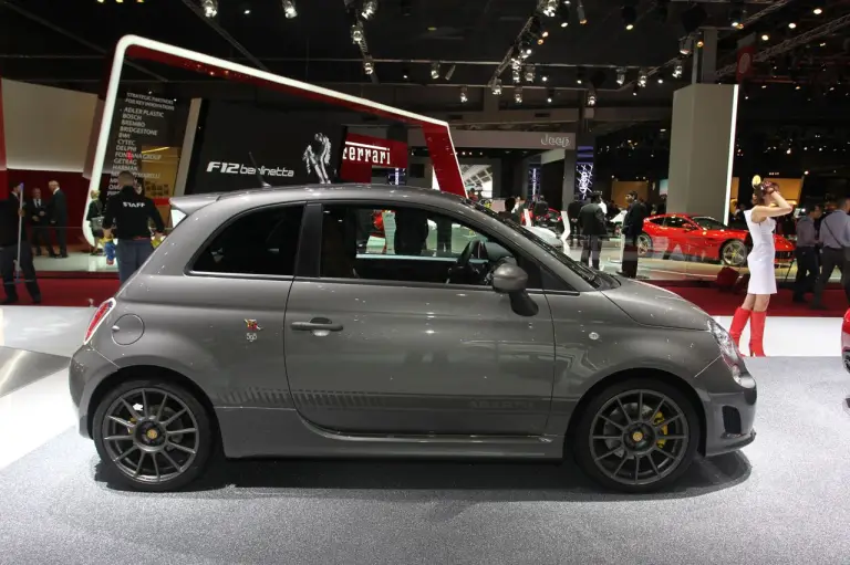 Abarth 595 Competizione - Salone di Parigi 2012 - 4