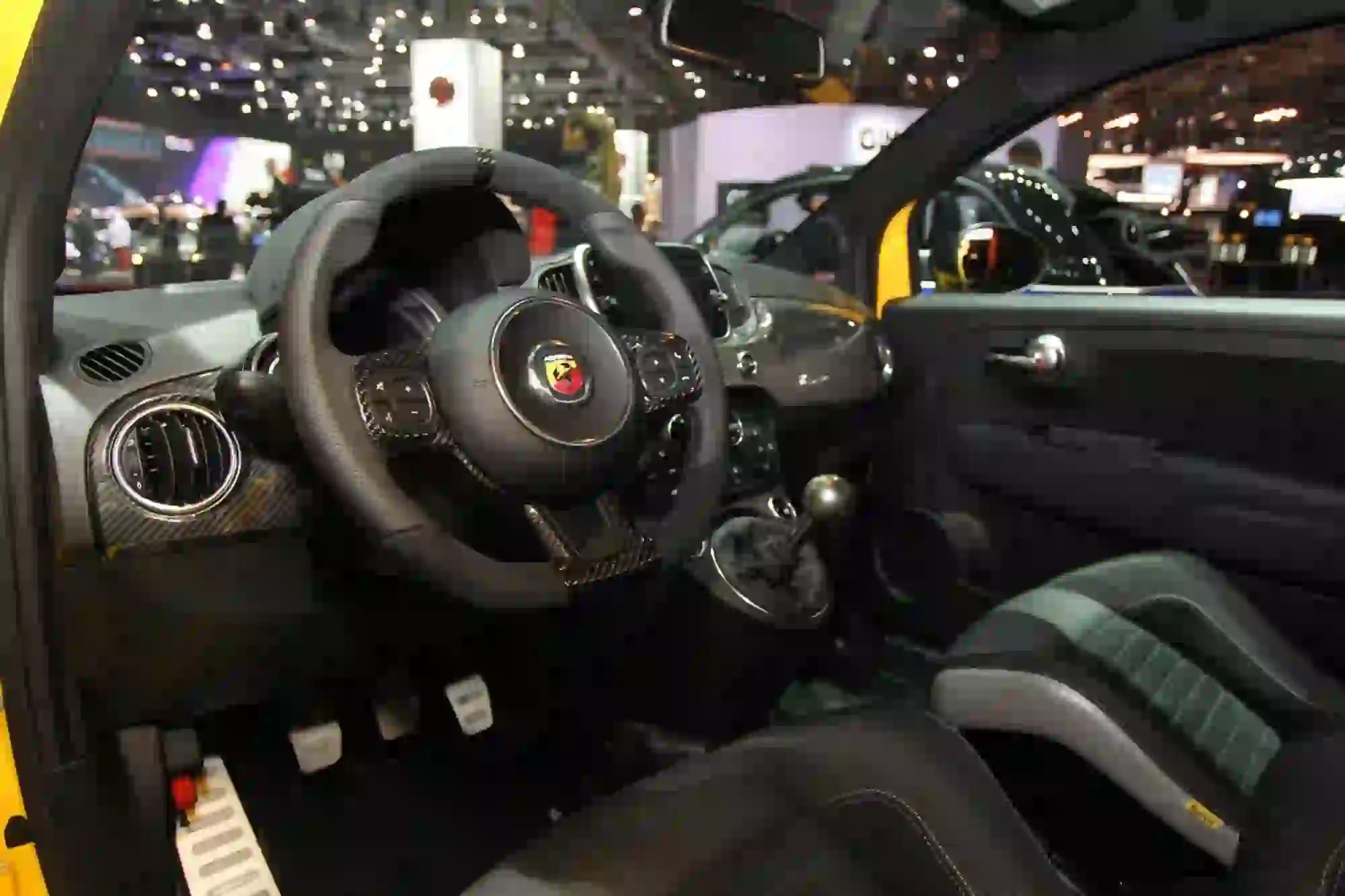 Abarth 595 Competizione - Salone di Parigi 2016 - 8