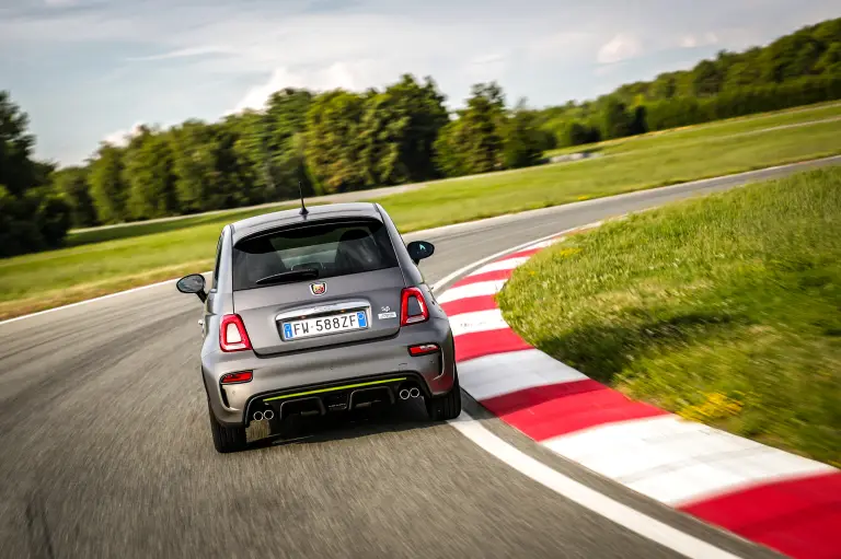 Abarth 595 Pista 2019 - 10