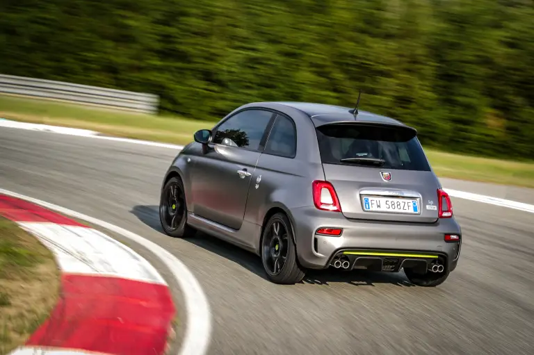 Abarth 595 Pista 2019 - 11