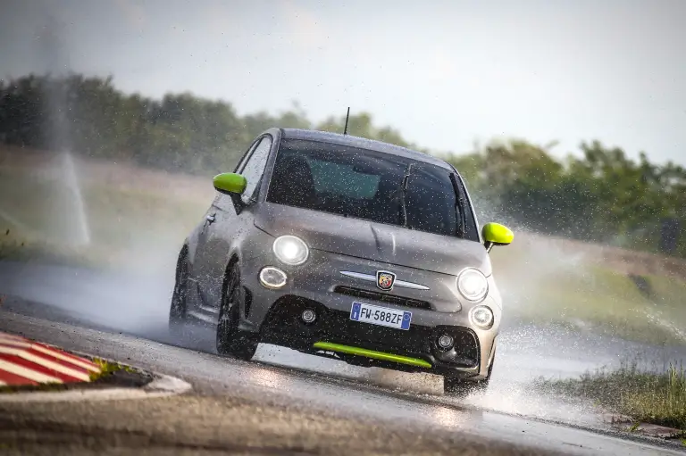 Abarth 595 Pista 2019 - 19