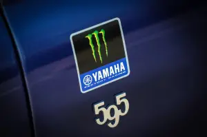 Abarth 595 Scorpioneoro e Monster Energy Yamaha