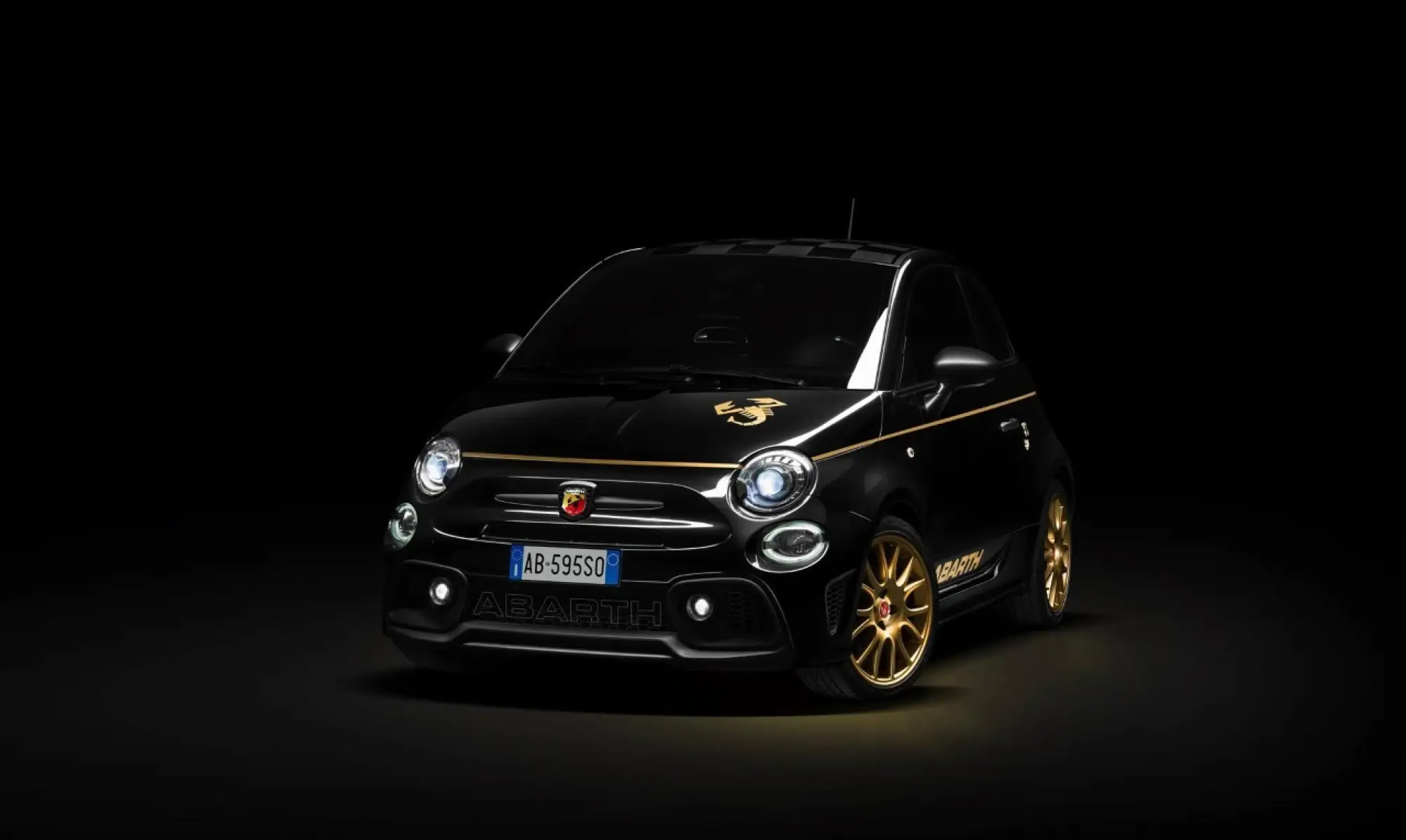 Abarth 595 Scorpioneoro e Monster Energy Yamaha - 7