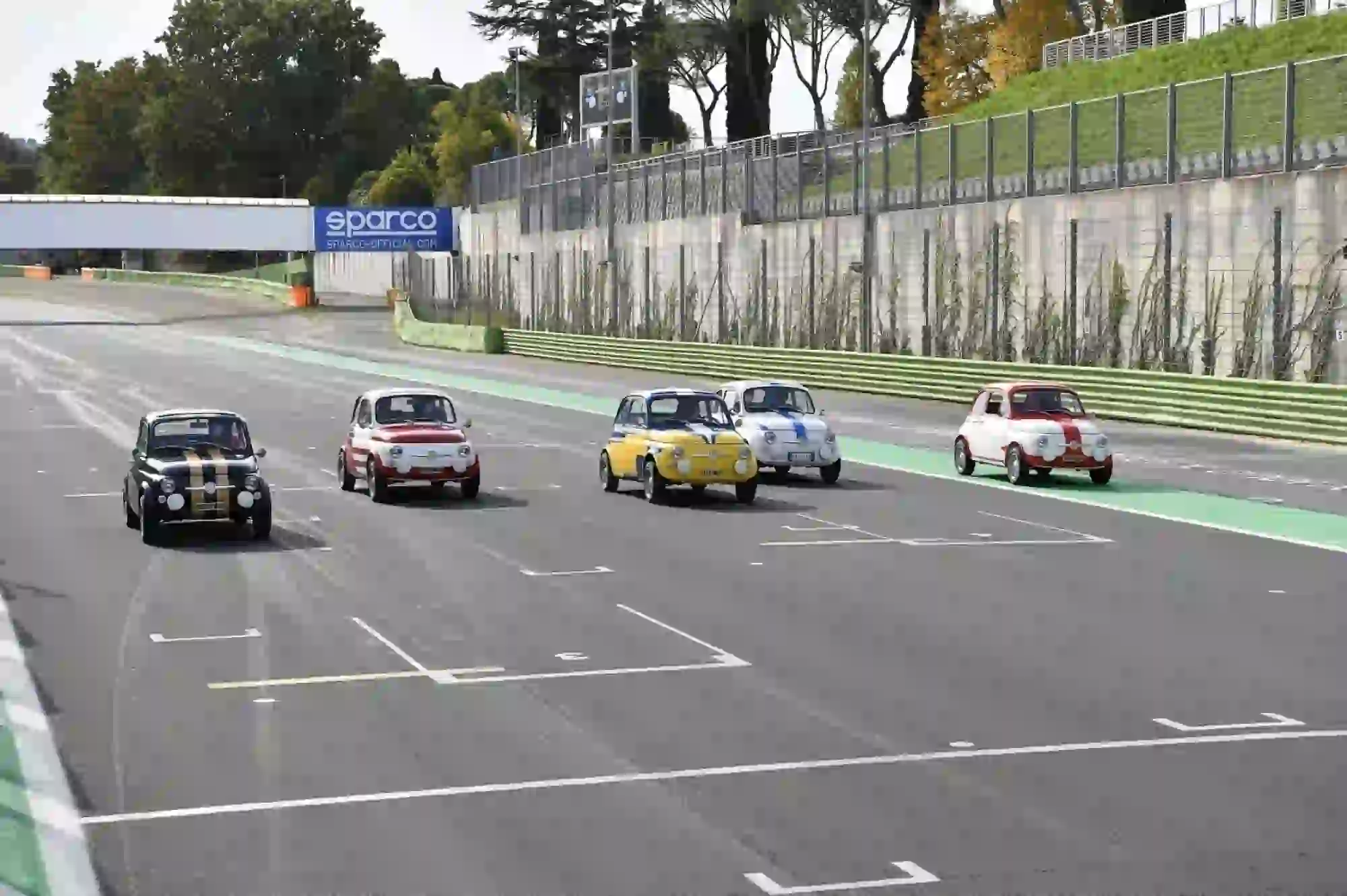 Abarth 595 Turirmo K-Hertz e Fiat 500 Carlo Icon-e - Foto ufficiali - 5