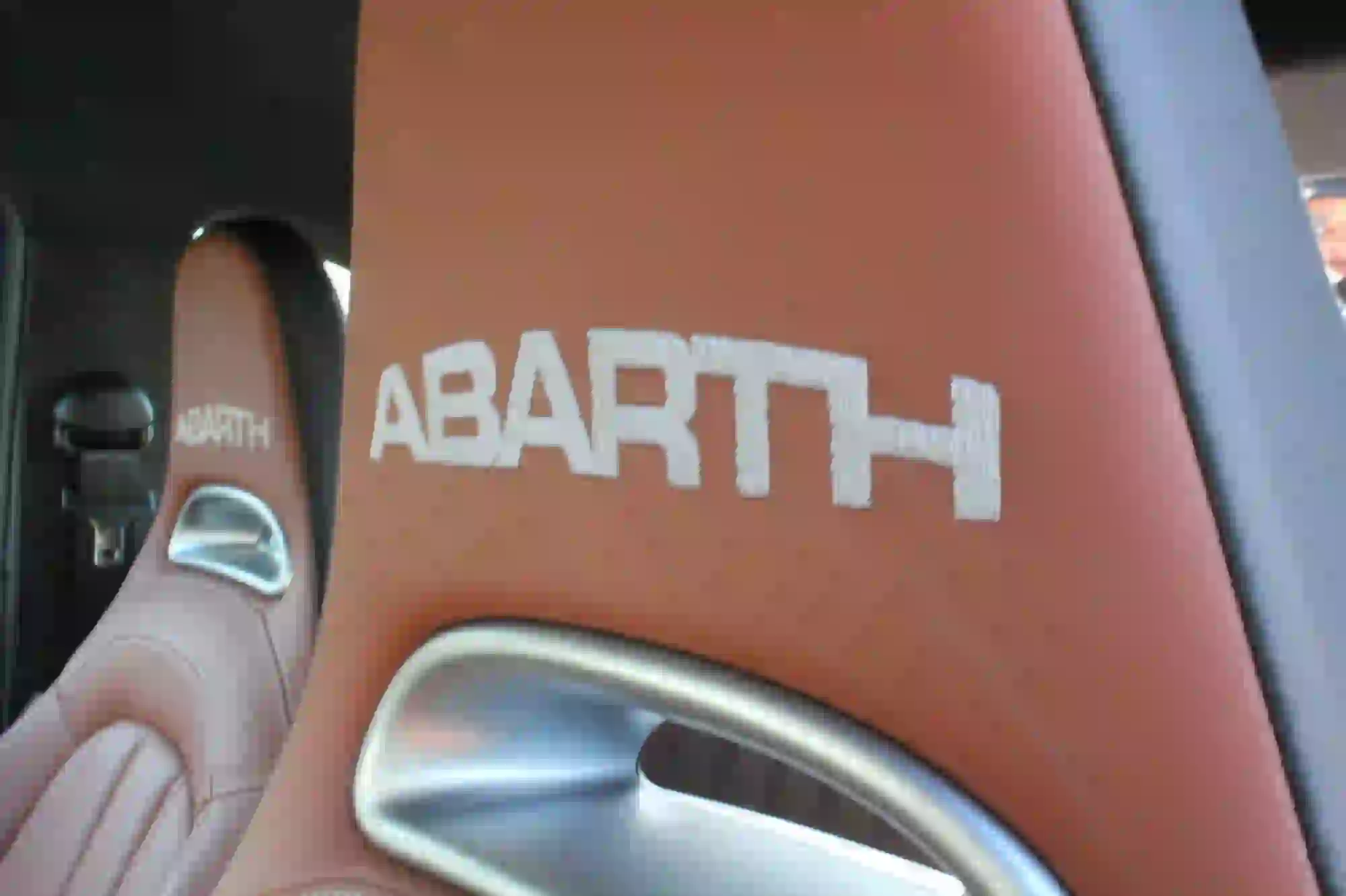 Abarth 595 Turismo: prova su strada - 51