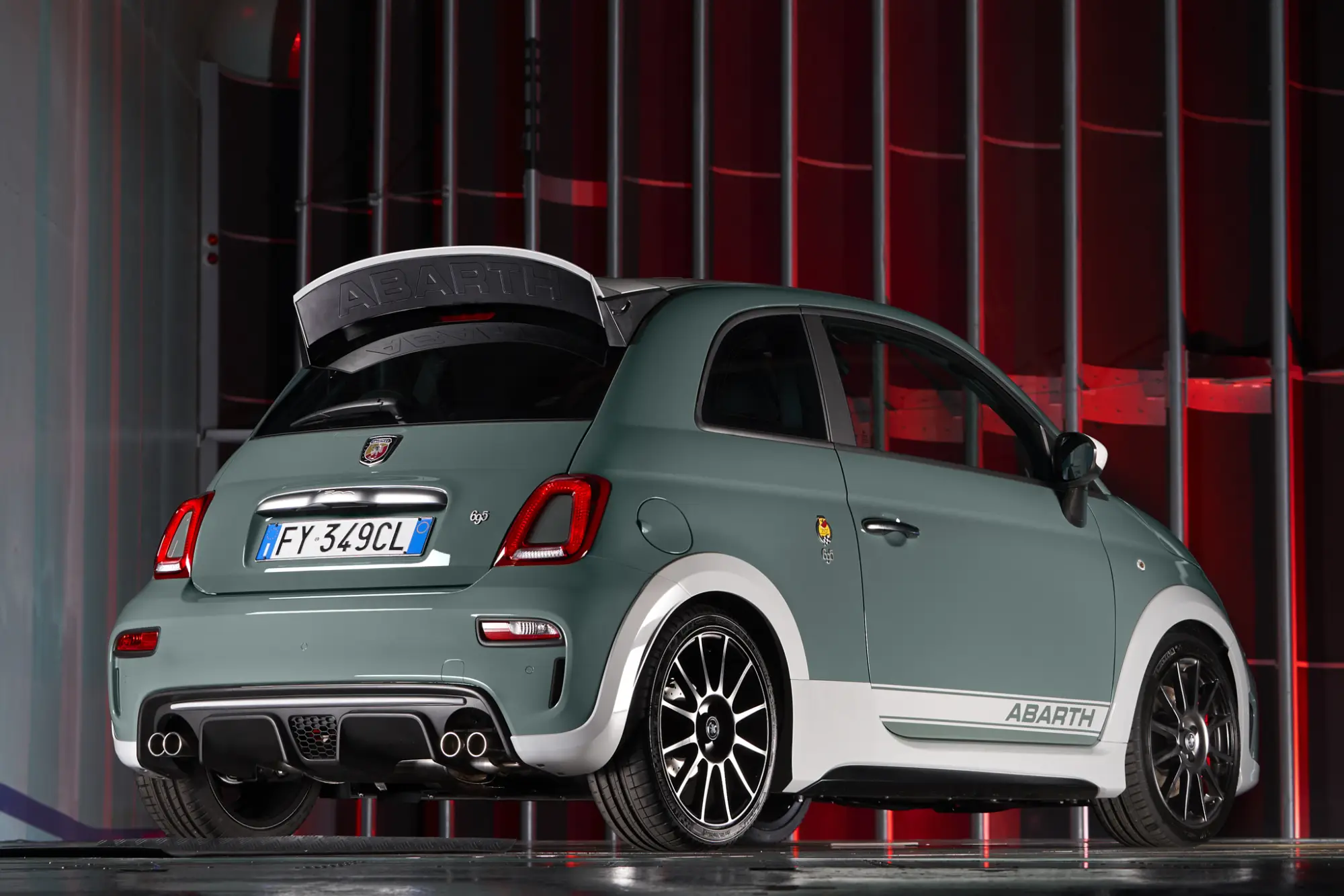 Abarth 695 70 Anniversario - 5