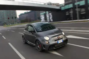 Abarth 695 Biposto 