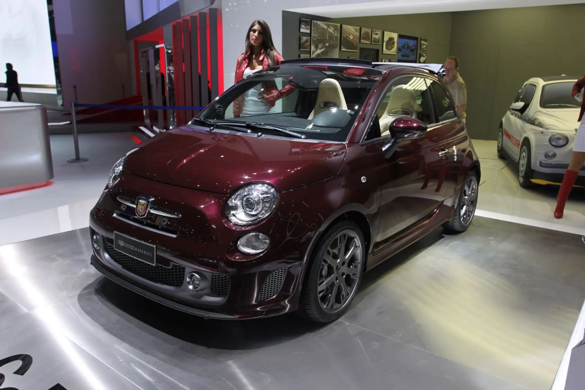 Abarth 695 Edizione Maserati - Salone di Parigi 2012 - 1