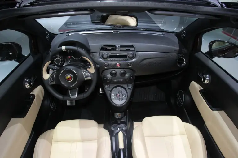 Abarth 695 Edizione Maserati - Salone di Parigi 2012 - 6
