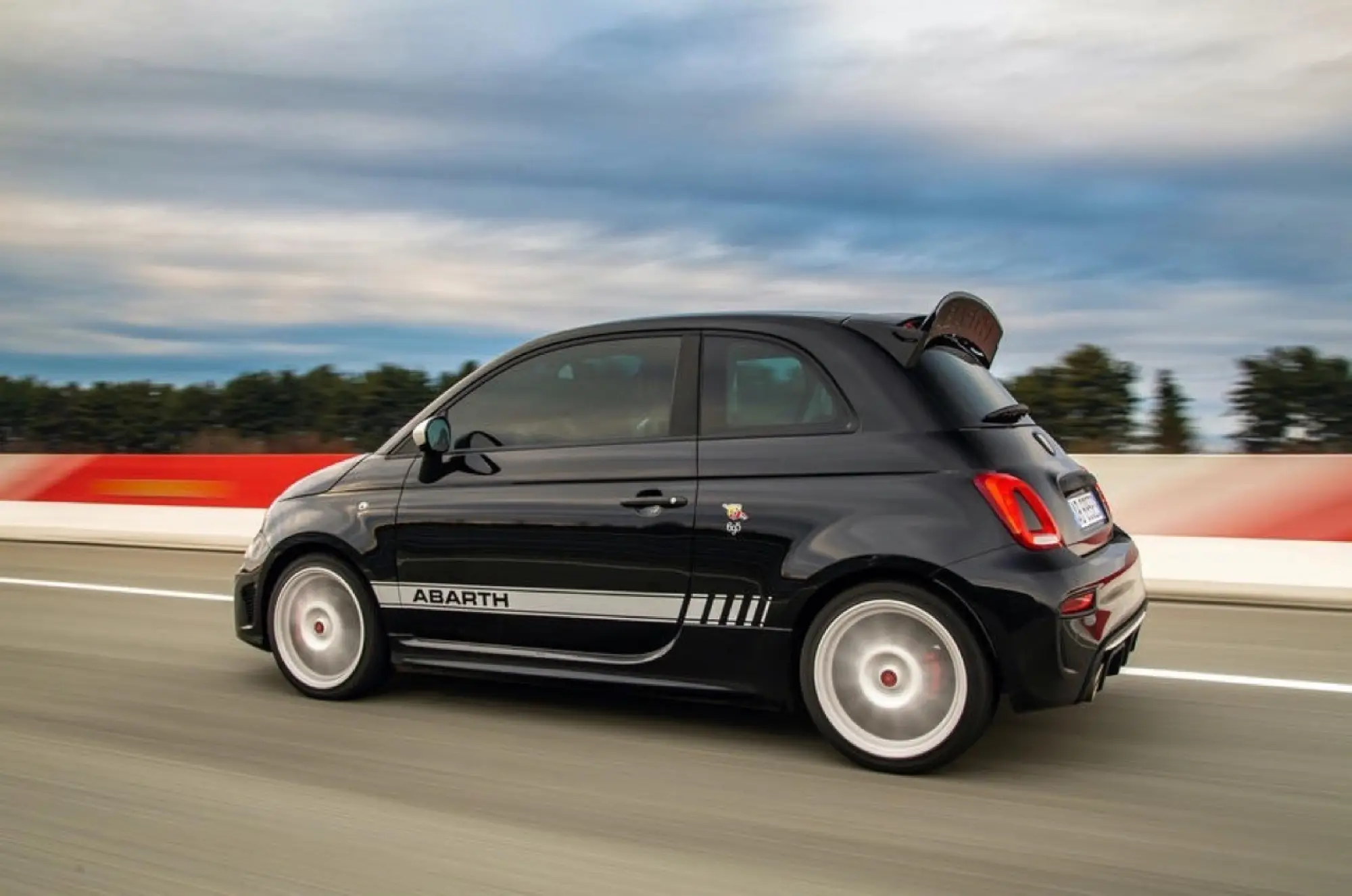 Abarth 695 Esseesse - Foto ufficiali - 1