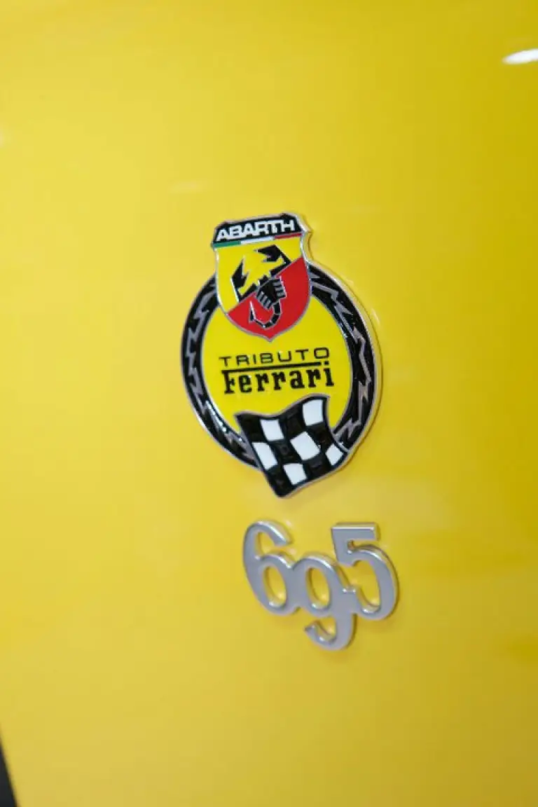 Abarth 695 Tributo Ferrari Giallo Modena - 4