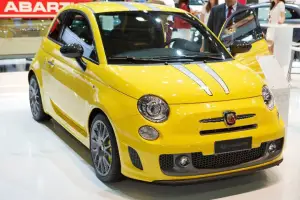 Abarth 695 Tributo Ferrari Giallo Modena