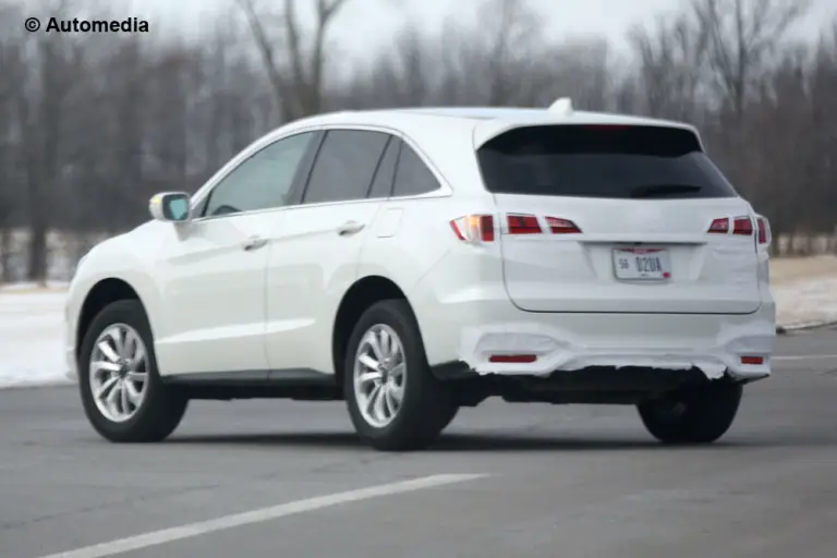 Acura RDX 2016 - Foto spia 10-02-2015 - 5