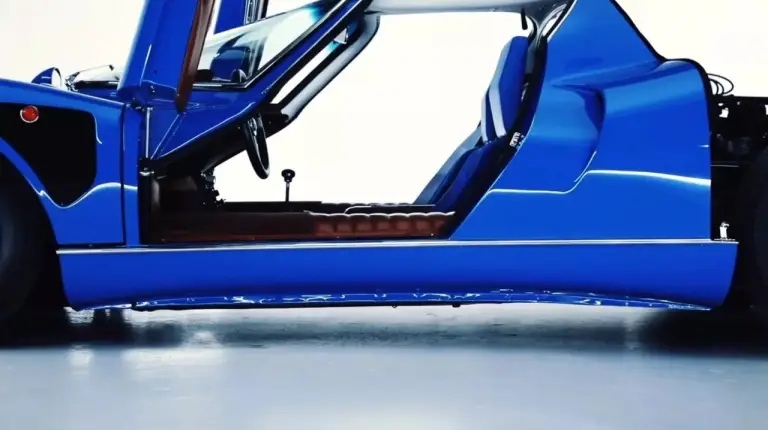 Alfa Romeo 33 Stradale Blu Reale - 9