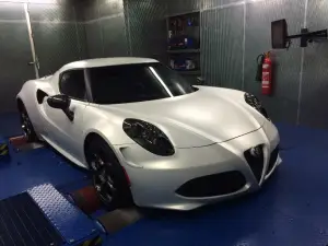 Alfa Romeo 4C by G-Tech - 1