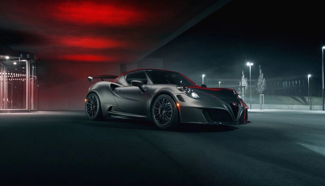 Alfa Romeo 4C by Pogea Racing