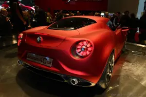 Alfa Romeo 4C Concept - 10