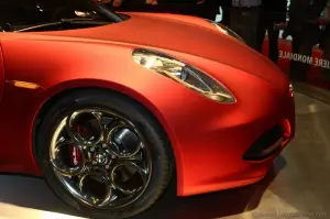 Alfa Romeo 4C Concept - 11
