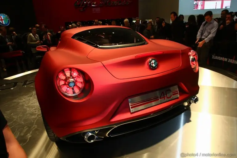 Alfa Romeo 4C Concept - 14