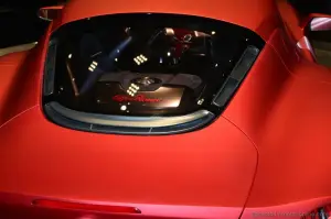 Alfa Romeo 4C Concept - 15