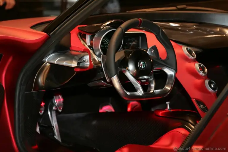 Alfa Romeo 4C Concept - 42