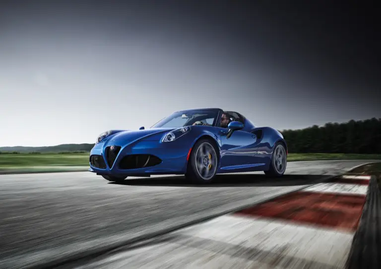Alfa Romeo 4C Coupe Competizione e 4C Spider Italia - 6