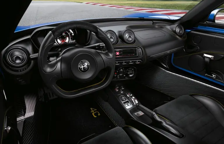 Alfa Romeo 4C Coupe Competizione e 4C Spider Italia - 7