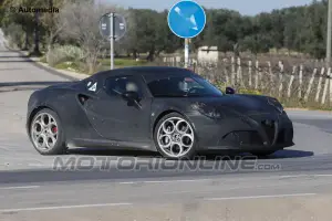 Alfa Romeo 4C - Foto spia 31-01-2013 - 2