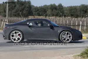 Alfa Romeo 4C - Foto spia 31-01-2013 - 3